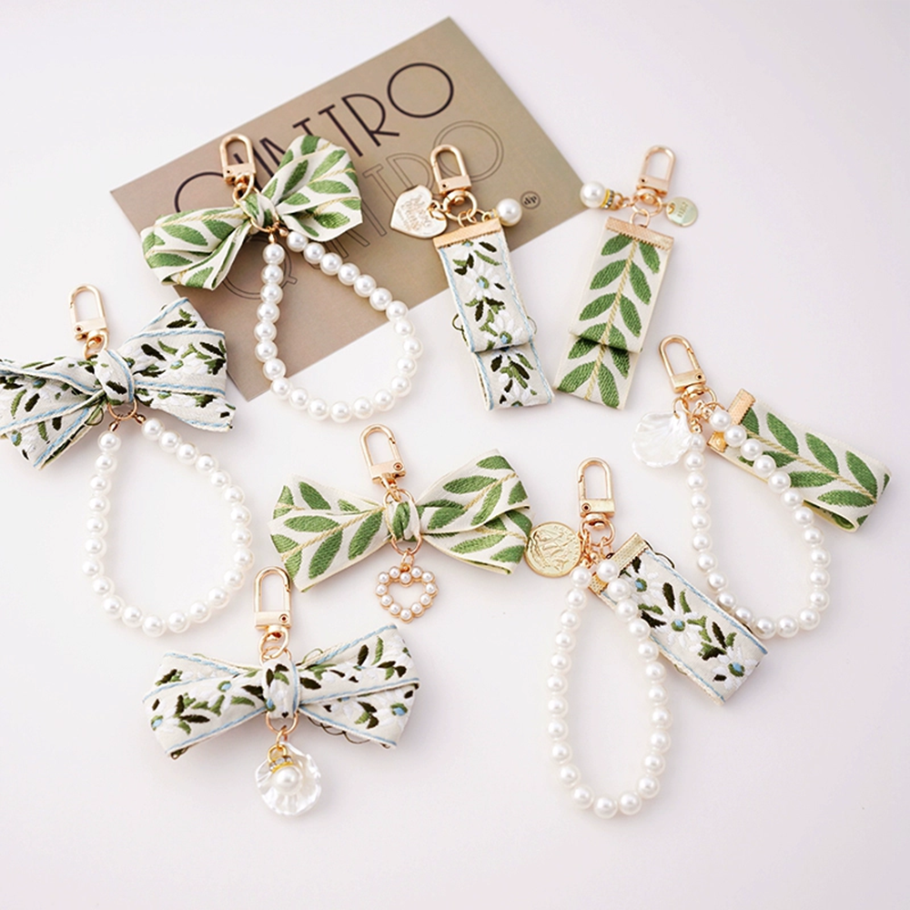 Pearl Leaf Ribbon Bag Charm